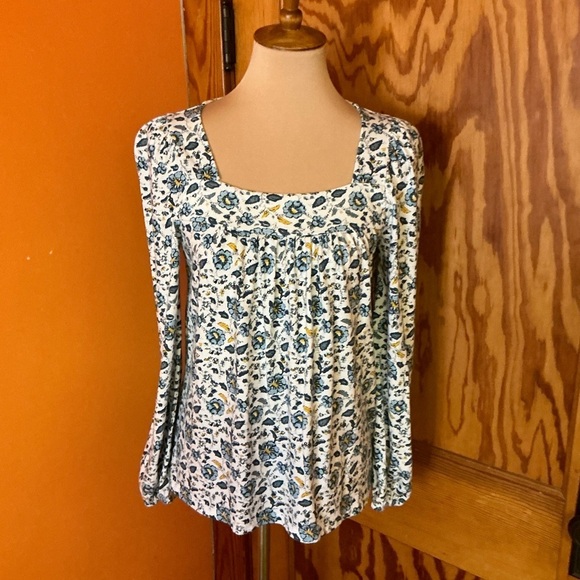 Lucky Brand Feminine Floral Peasant Top - Picture 6 of 11
